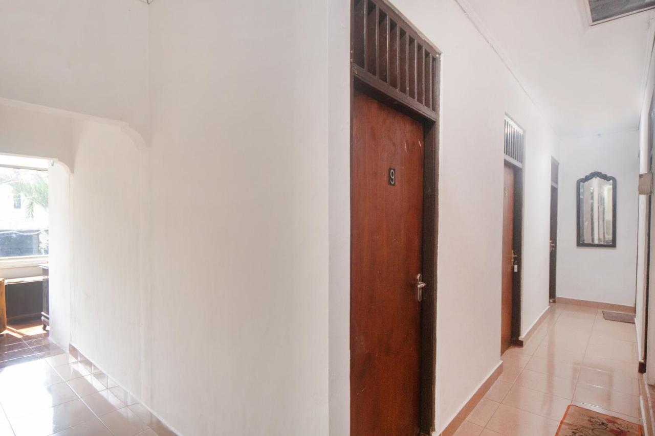 Oyo 2256 Danysa Guesthouse Dżakarta Zewnętrze zdjęcie