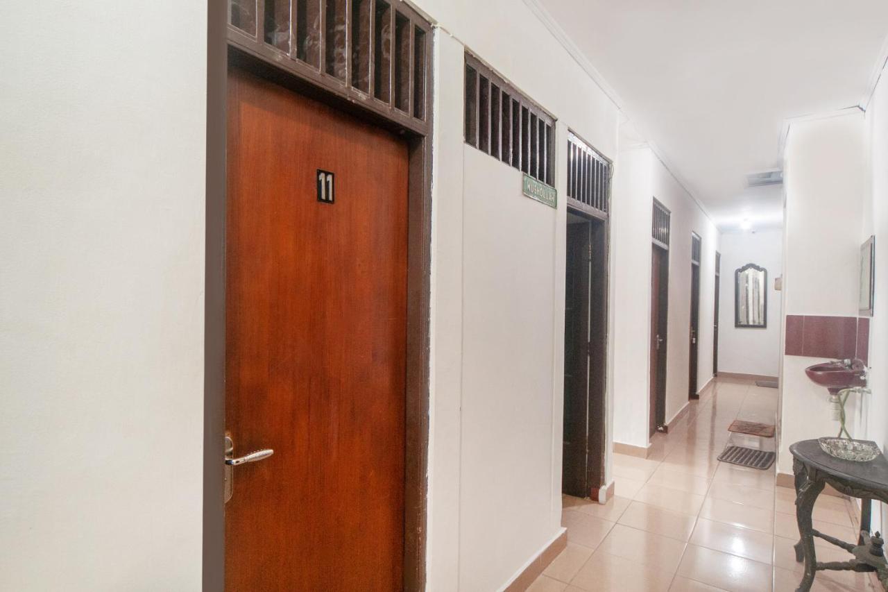 Oyo 2256 Danysa Guesthouse Dżakarta Zewnętrze zdjęcie
