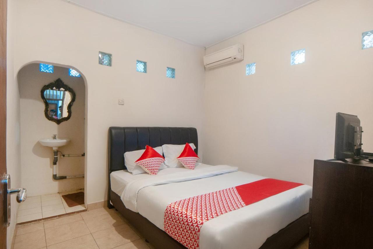 Oyo 2256 Danysa Guesthouse Dżakarta Zewnętrze zdjęcie